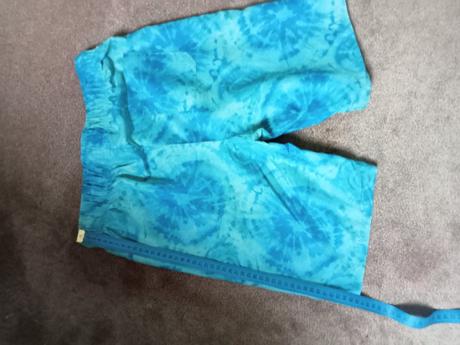 Ľahké vzdusné kraťasy, aj ako plavky, 152