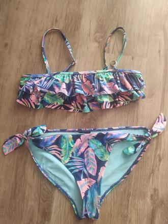 Dievčenské plavky v 146/152, 152