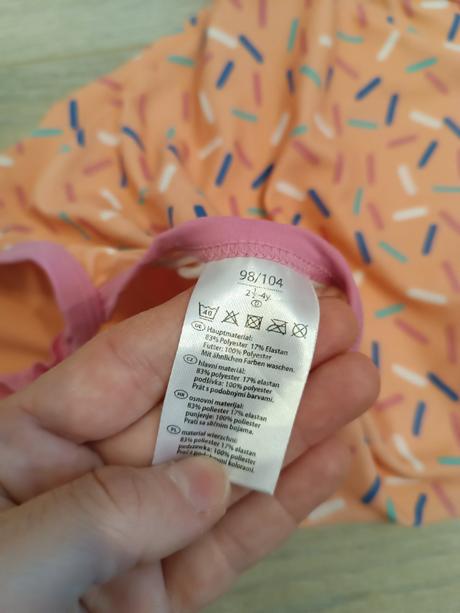 Plavky pre dievčatá, 98