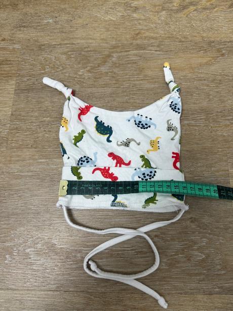 Dinosaurová čiapočka v. 40/42, 62