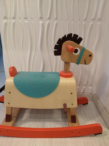 Janod hojdací koník, 