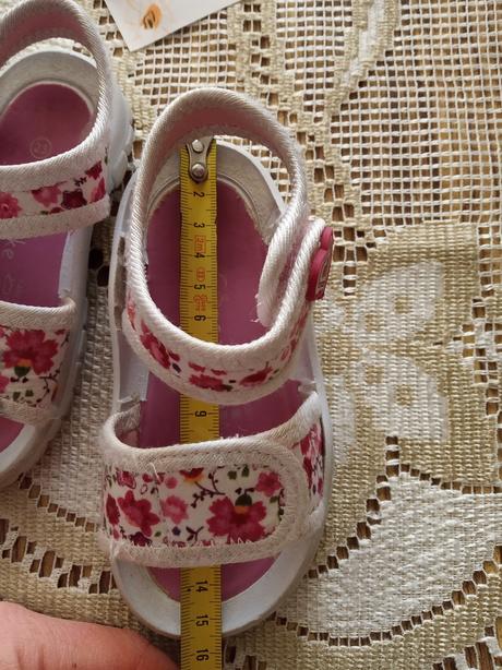 Sandálky, cupcake,23