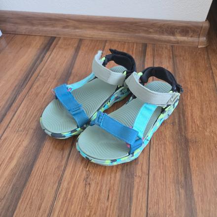 Sandale reserved, reserved,34