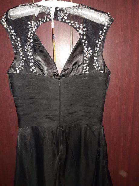 Dámske spoločenské šaty na ples, 36