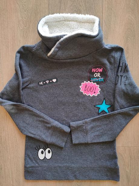 Mikina zn. page, veľ 146-152, 10-12 r., 146