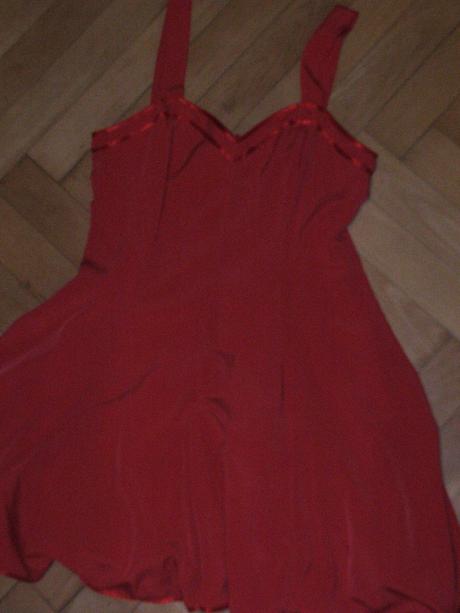 Slávnostné šaty, m