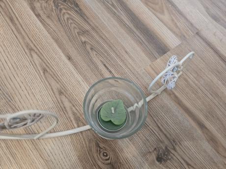 Svietnik na stôl,