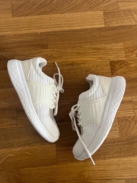 Biele tenisky, sprandi,32