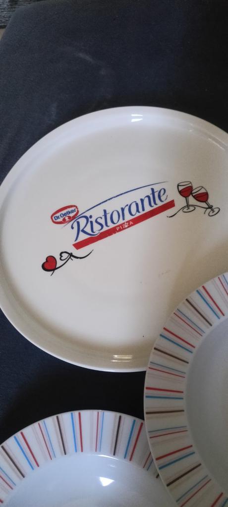 Sada hlbokých tanierov + pizza tanier,