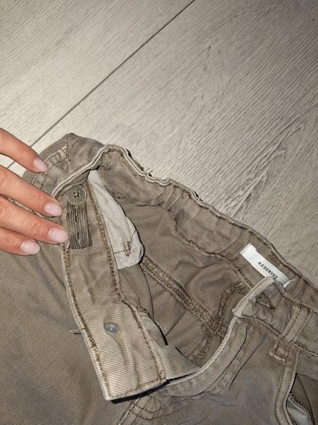 Kapsače top stav, reserved,152