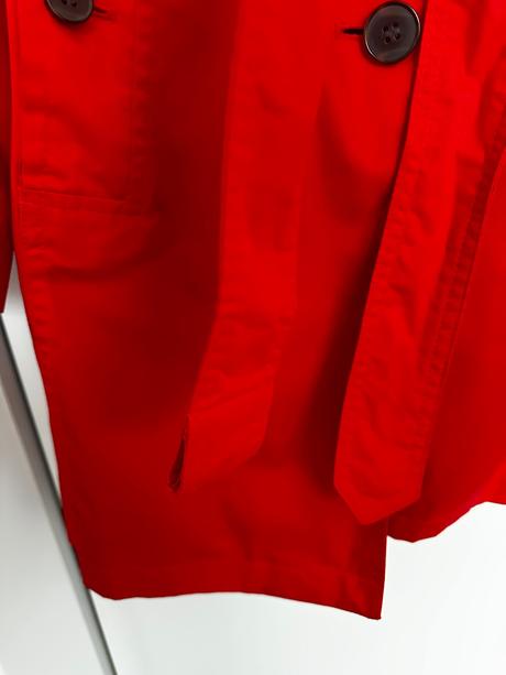 Červený kabát, c&a,l