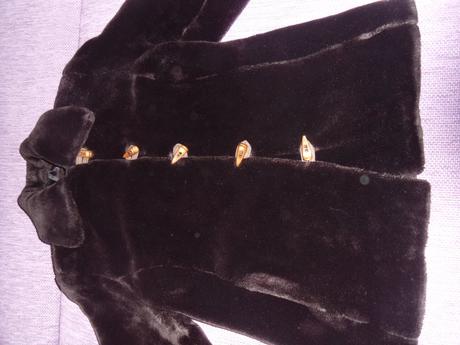 Tmavohnedy kozustek, m