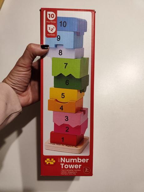 Drevená motoricka  veža s cislami, 