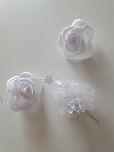 Retro pierka na svadbu cca 40 ročné cena spolu, 