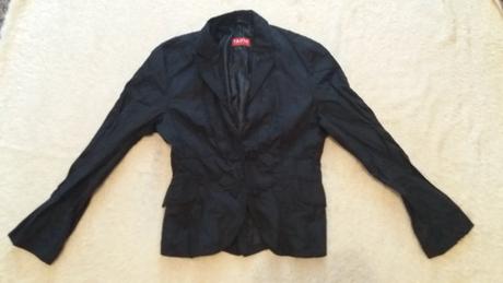 Cierne biznis sako, 36