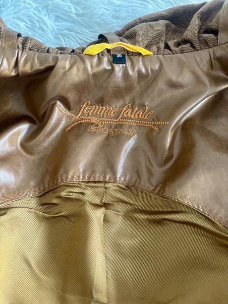 Dámsky, dievčenský komplet zn. sportalm, s