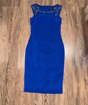 Dámske šaty star by julien mcdonald, s