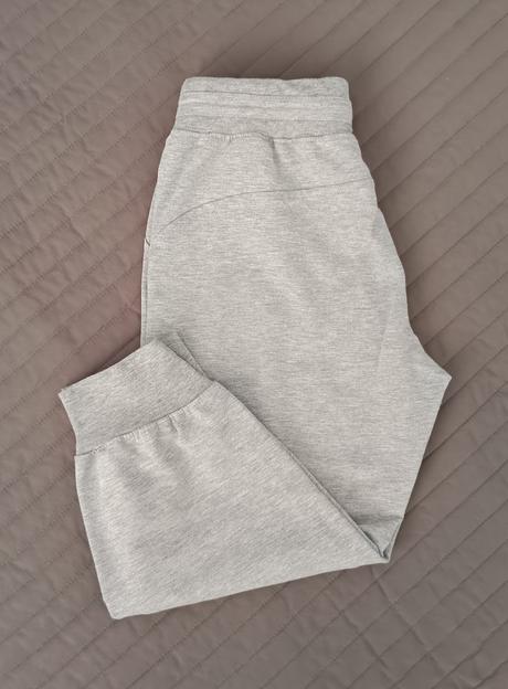 Teplaky capri 152 sive, 152