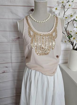 Pekná zaujímavá blúzka, m