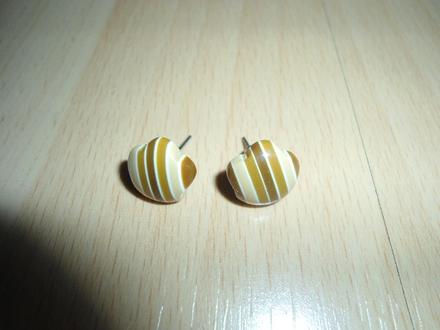 Hnede male nausnice,