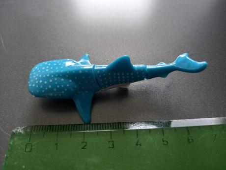 Veľryba kinder hračka,