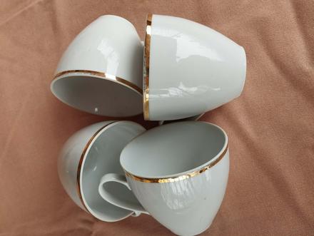 Sada porcelánových hrnčekov bohemia czechoslovakia, 