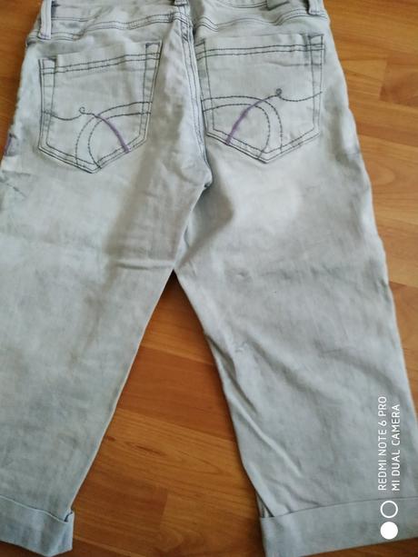 Dámske tristvrtaky, 26