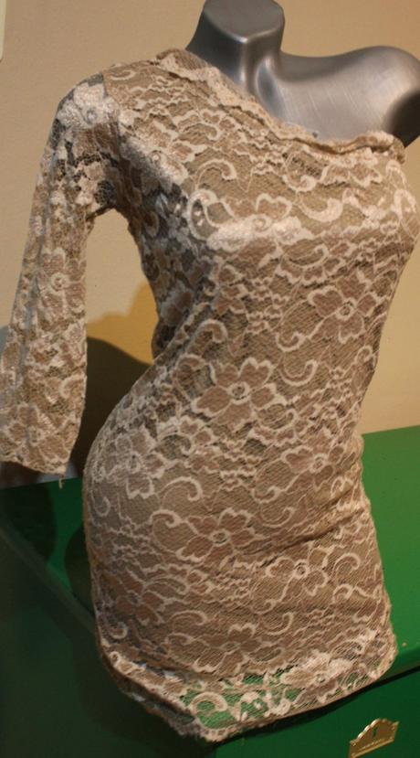 Anglicke cipkovane saty, m