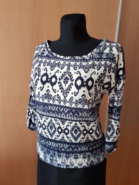 Vzorovaný topík zn.stradivarius vel.m, stradivarius,m