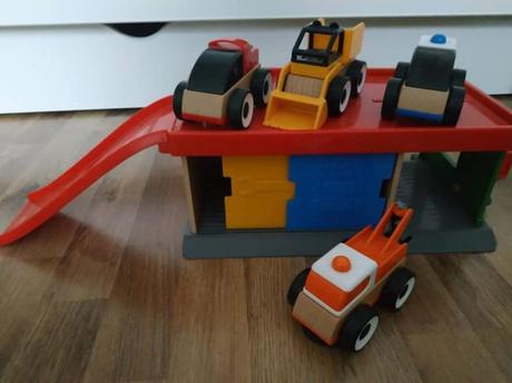 Ikea lillabo garáž,