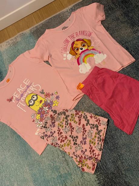 Dievcenske oblecenia 32kusov balik, 122–134