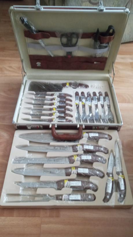 Značkové nože +steakový príbor bachmayer v kufríku, 