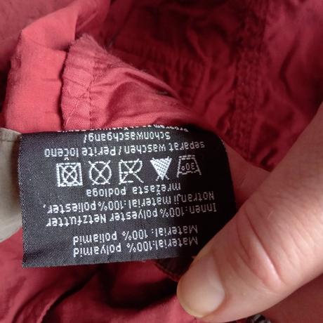 Športové nohavice, 38