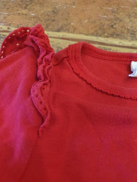 Červené bavlnené tričko s volánikom veľ. 92, h&m,92