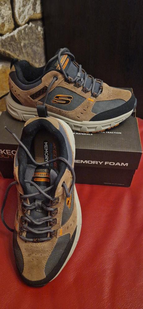 Botasky skecherss, 42