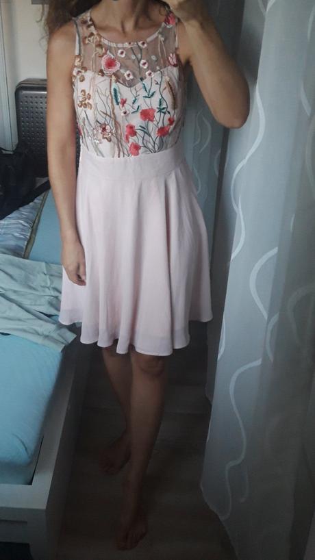 Spoločenské šaty, m