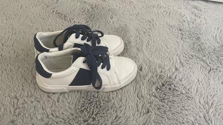 Biele tenisky, reserved,32