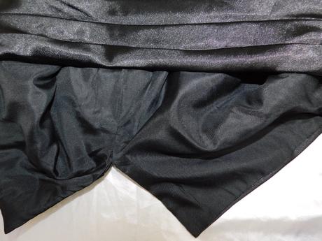 Luxusne puzdrove šaty, 40