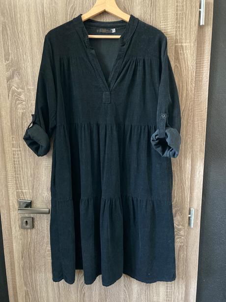 Čierne menčestrové šaty s oversize, m