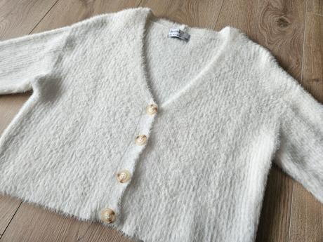 Chlpatý svetrík kardigán, bershka,36 / 38 / m / s