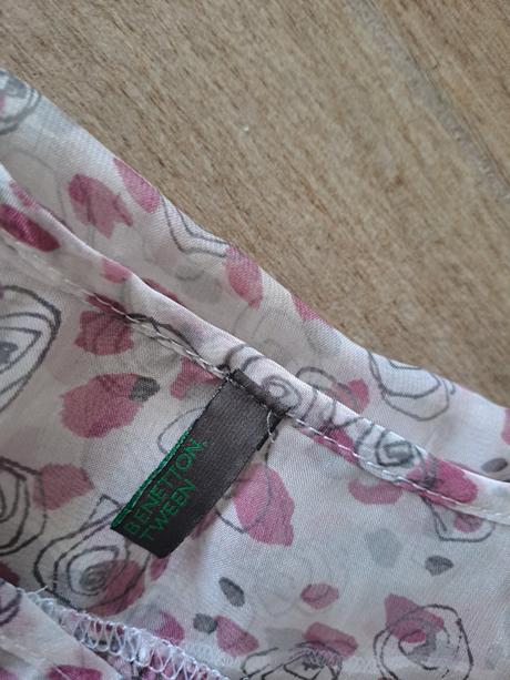 Blúzka s volánmi na ramienka, benetton,116
