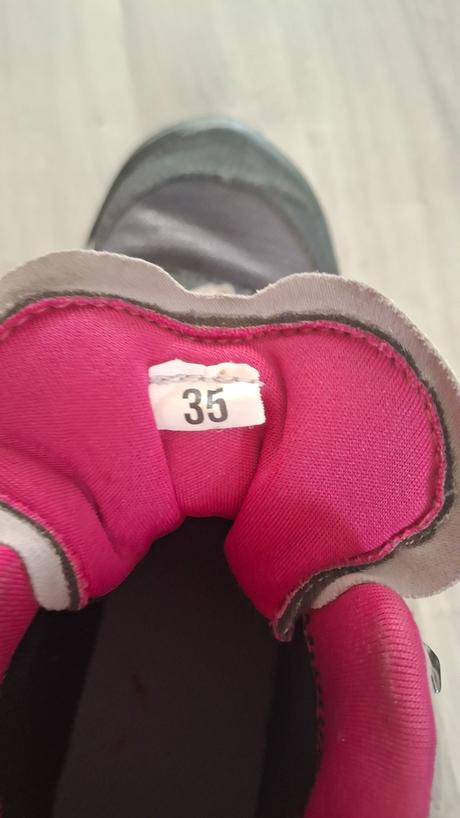 Turistické topánky nepremokave, quechua,35