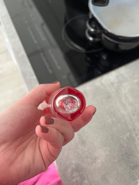 Escada cherry in the air - flakón, 