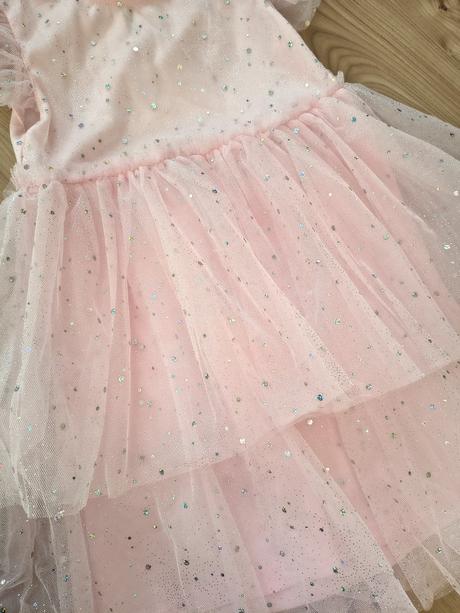 Tylové šaty s trblietkami, sinsay,122