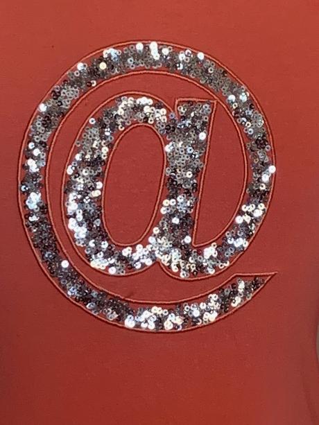 Tričko s dlhým rukávom a aplikáciou, 122