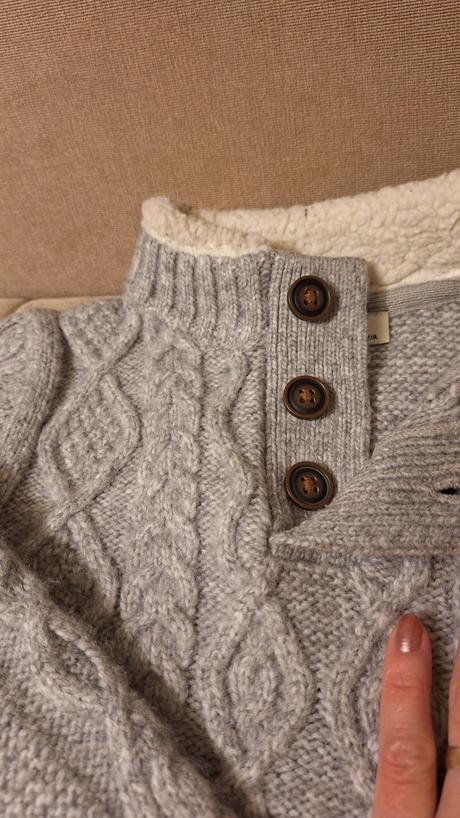 Zimny  svetrík c.a, c&a,110