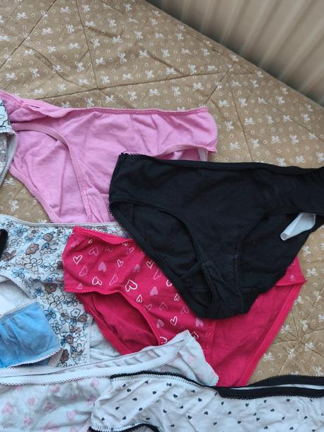 Dievčenské nohavičky, 134