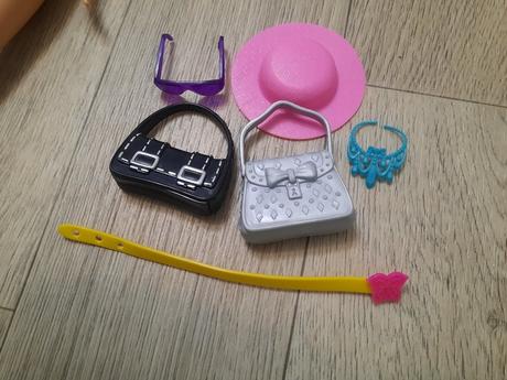 Doplnky pre barbie 1,