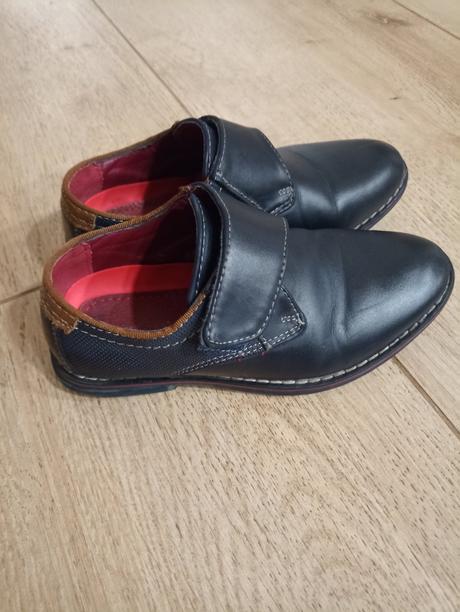 Elegantné topánky, 33