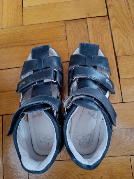 Chlapčenské sandále, 32